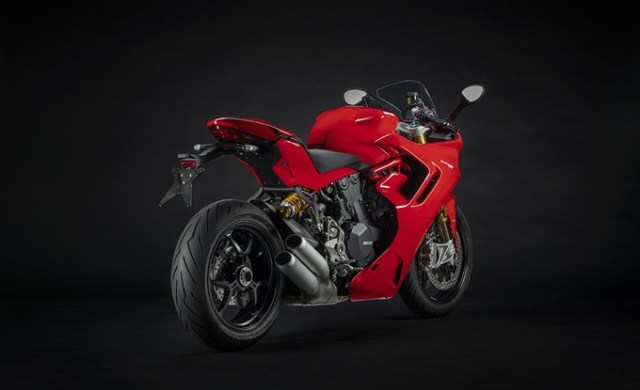 ducati_supersport_950_s__6__uc211002_low_product_gallery