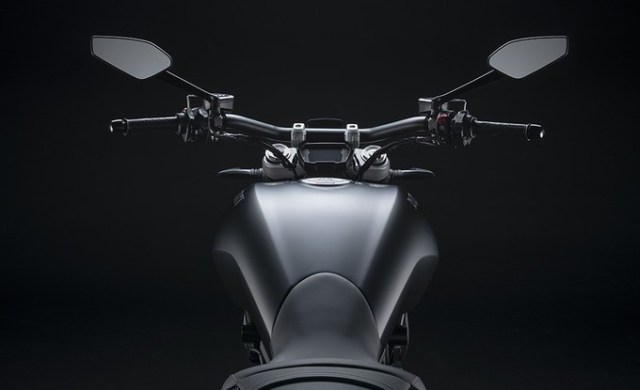 ducati_xdiavel_dark__8__uc209660_low_product_gallery