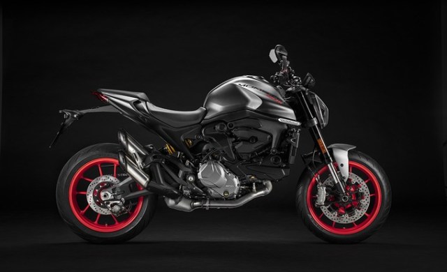 my21_ducati_monster__15__uc214686_low_product_gallery44