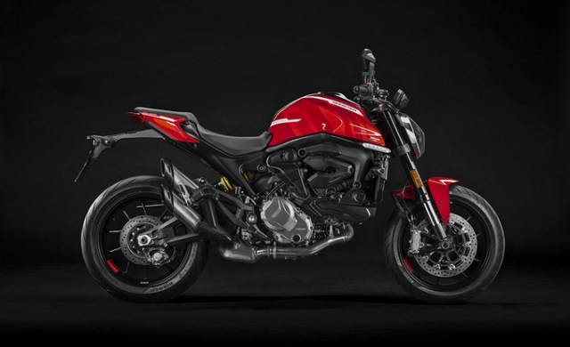 my21_ducati_monster_personalised_with_gp_plastic_covers_kit_uc214704_low_product_gallery67