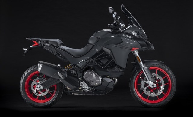 my22_ducati_multistrada_v2s_grey_st__54__uc338651_low_product_gallery
