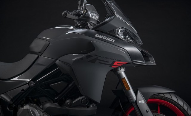 my22_ducati_multistrada_v2s_grey_st__67__uc338664_low_product_gallery