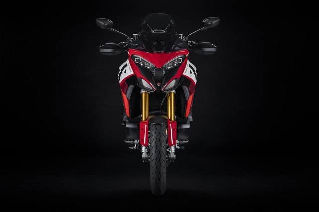my22_ducati_multistrada_v4_pikespeak__10__uc347744_low_large