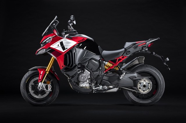 my22_ducati_multistrada_v4_pikespeak__3__uc347726_low_large