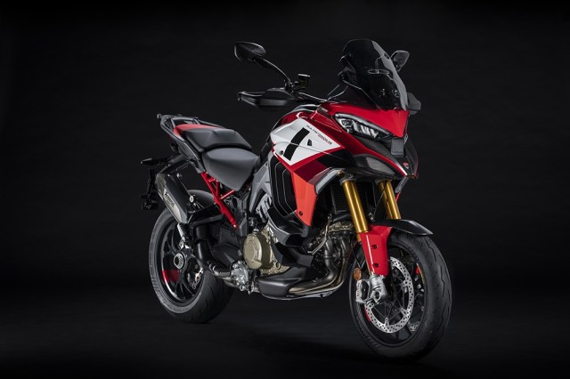 my22_ducati_multistrada_v4_pikespeak__6__uc347732_low_large